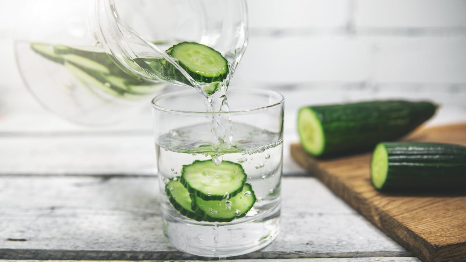 The Best Water Jugs For Serving Refreshing, Great Tasting Drinks